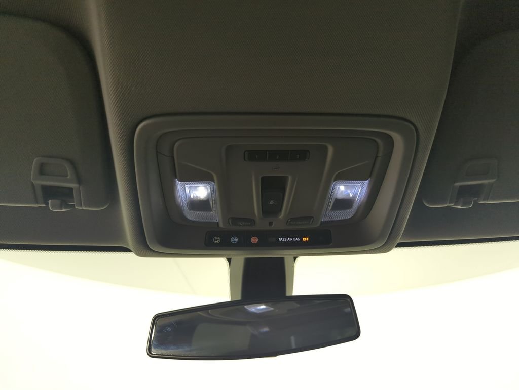 Used 2019 Silver Chevrolet RST image 26