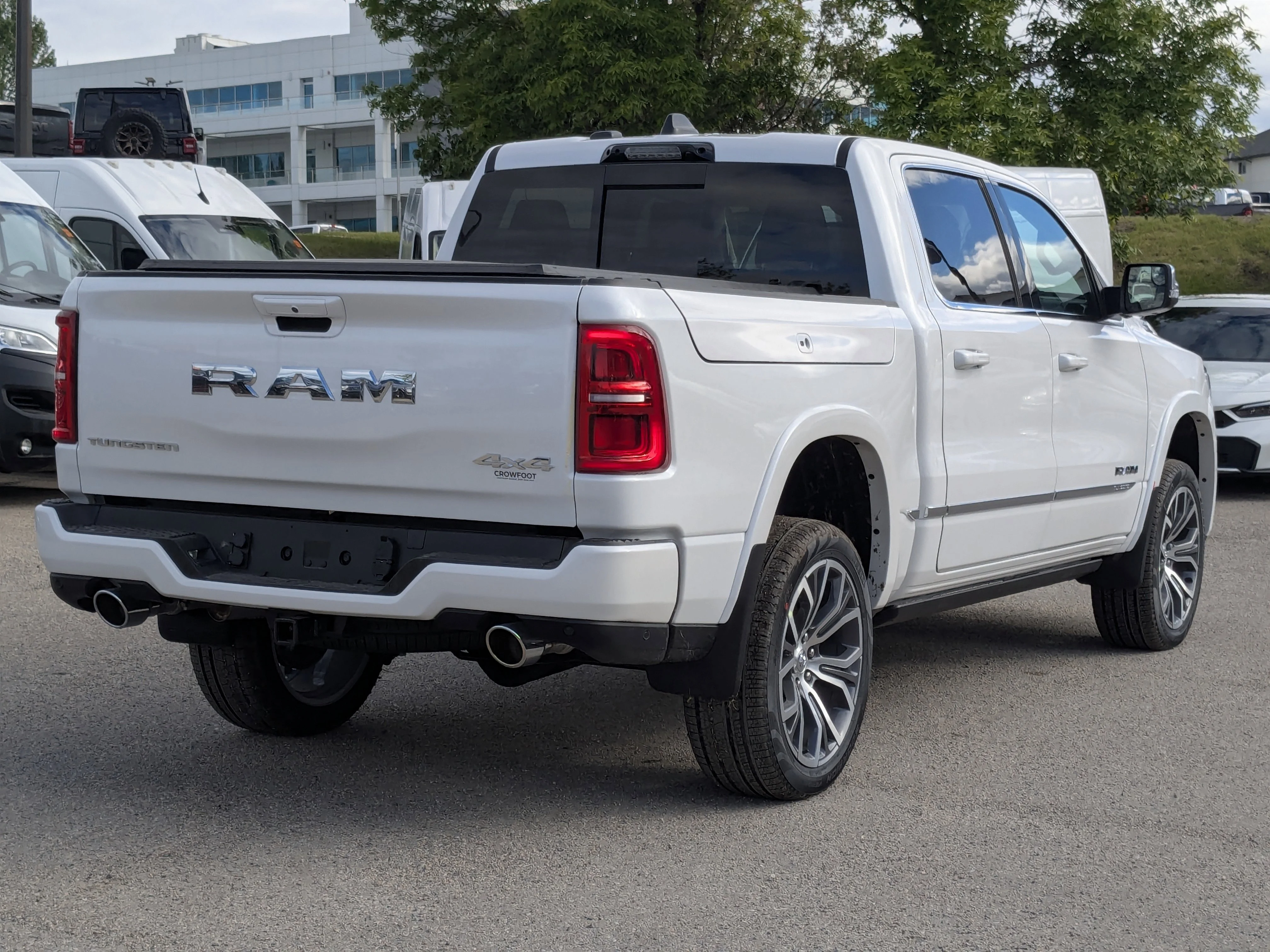 New 2026 White RAM Tungsten - - Hurricane HO Turbo - Prem Lthr - E-Locker Axle - Trailer Brake - 8-Spd Auto & More! image 8