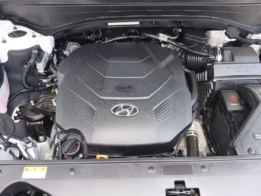 Used 2022 White Hyundai Calligraphy image 30
