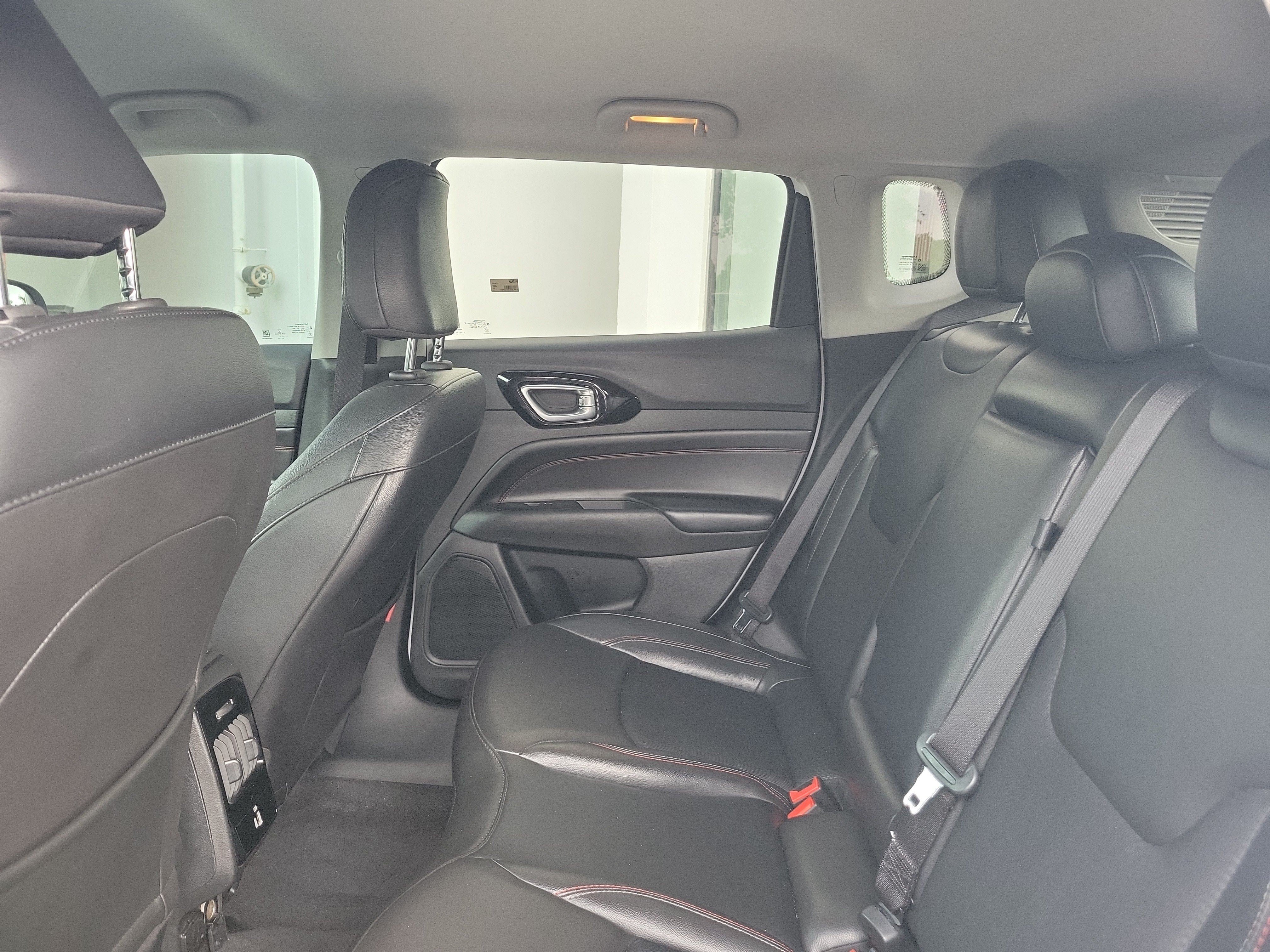 Used 2022 Bright White Clearcoat Jeep Trailhawk image 17