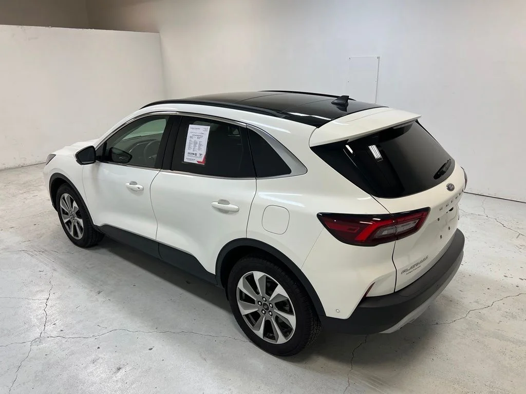 Used 2023 White Ford Platinum image 5