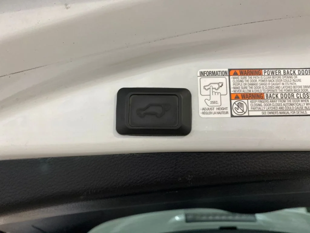 Used 2017 White Toyota Platinum image 19