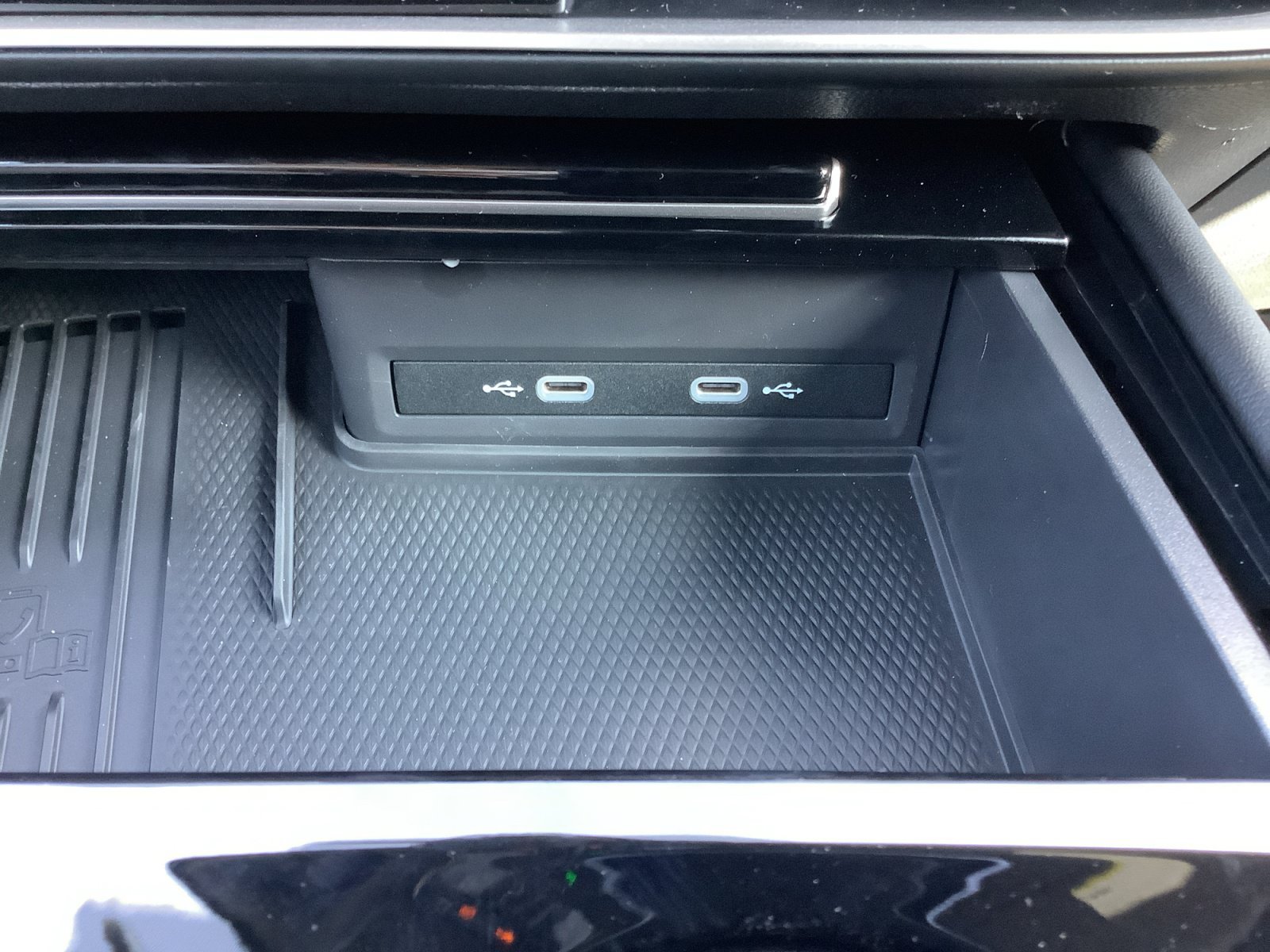 New 2026 DEEP BLACK Volkswagen 2.0T SE w/Technology image 20