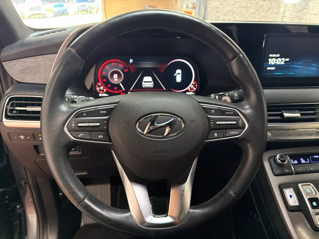 Used 2020 Rainforest Hyundai Limited image 24