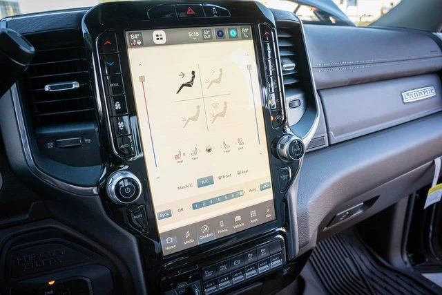 2026 RAM 3500 Laramie - Photo 22