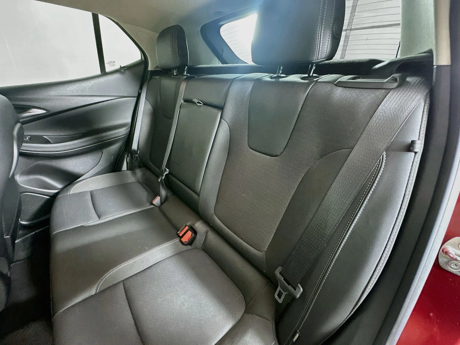 Used 2023 Red Buick  image 36