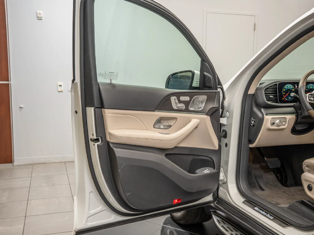 Used 2020 Polar White Mercedes-Benz GLE 350 image 27