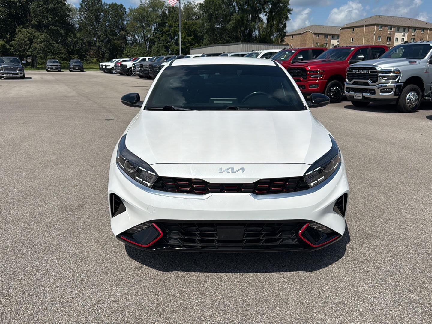 Used 2024 Snow White Pearl Kia GT-Line image 26