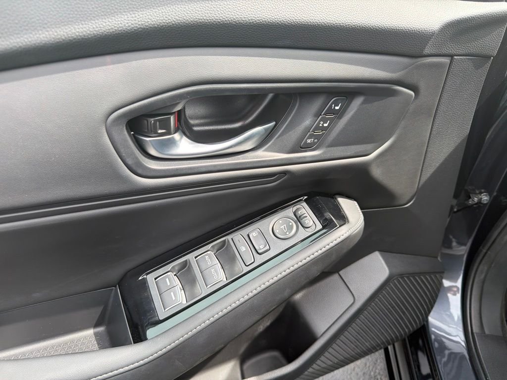 Certified Used 2025 Meteorite Gray Metallic Honda Touring image 26