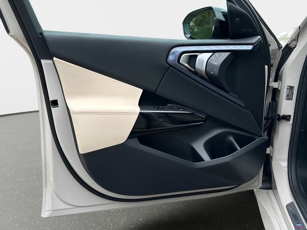 2026 BMW X3 M50 - Photo 14