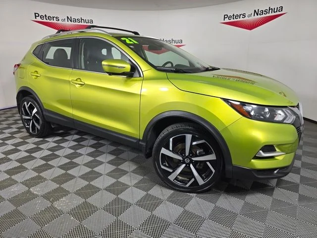 2021 Nissan Rogue Sport SL AWD's photo