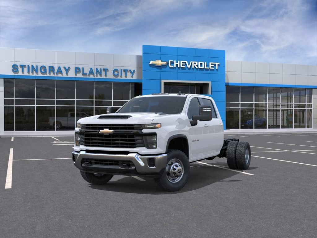 New 2026 Summit White Chevrolet Work Truck image 8