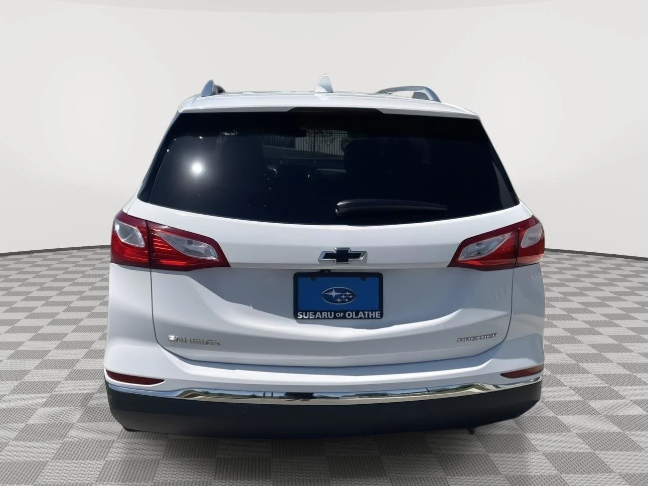 Used 2020 Summit White Chevrolet Premier image 14