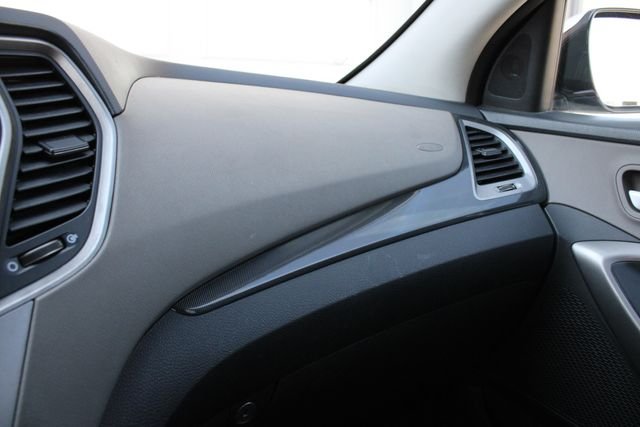 Used 2015 Silver Hyundai Base image 18