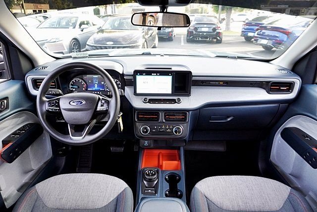 Used 2023 Blue Ford XLT image 19