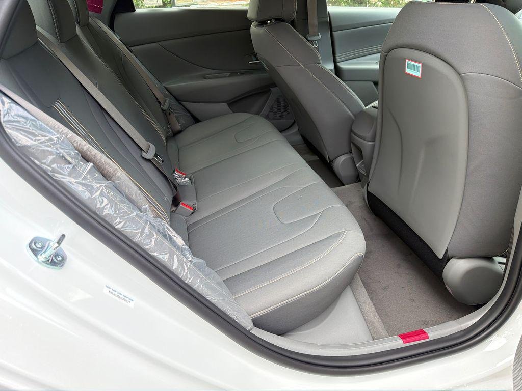 New 2026 White Hyundai SEL Sport image 15