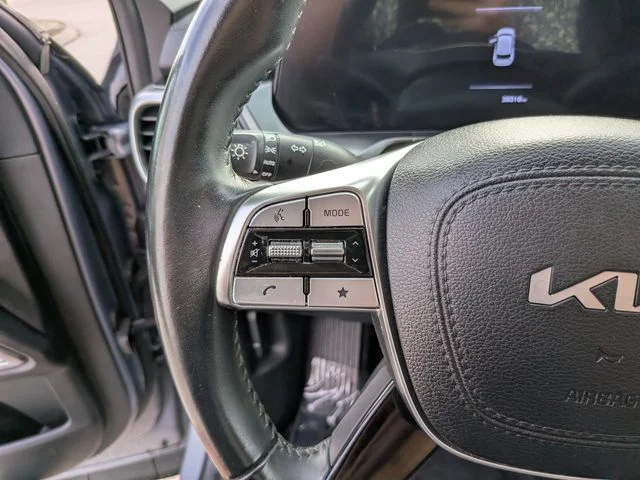 Used 2024 Silver Kia S image 29