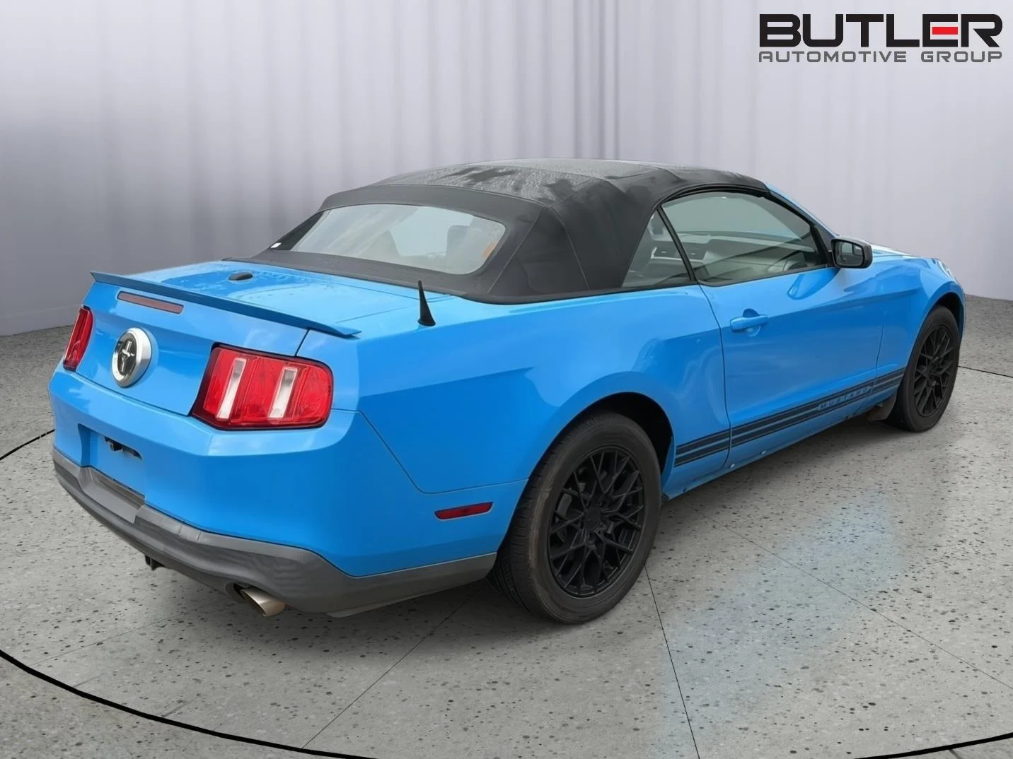 Used 2012 Grabber Blue Ford V6 Premium image 8