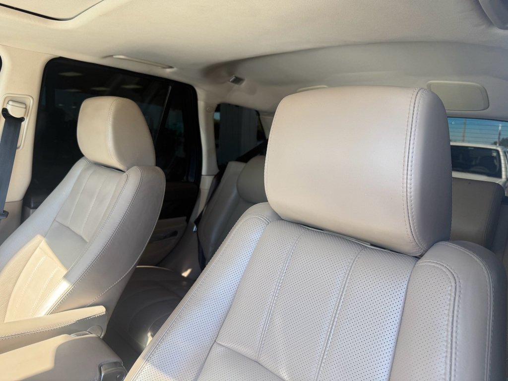 Used 2013 Fuji White Land Rover HSE LUX image 11