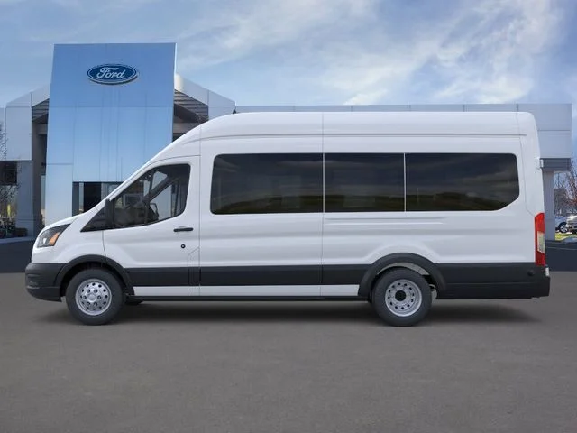 New 2026 Oxford White Ford XL image 3