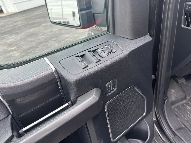 Used 2016 Black Ford Lariat image 23