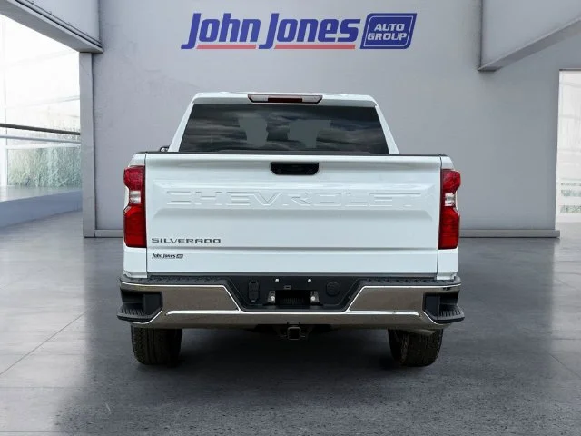 New 2026 Summit White Chevrolet WT image 4
