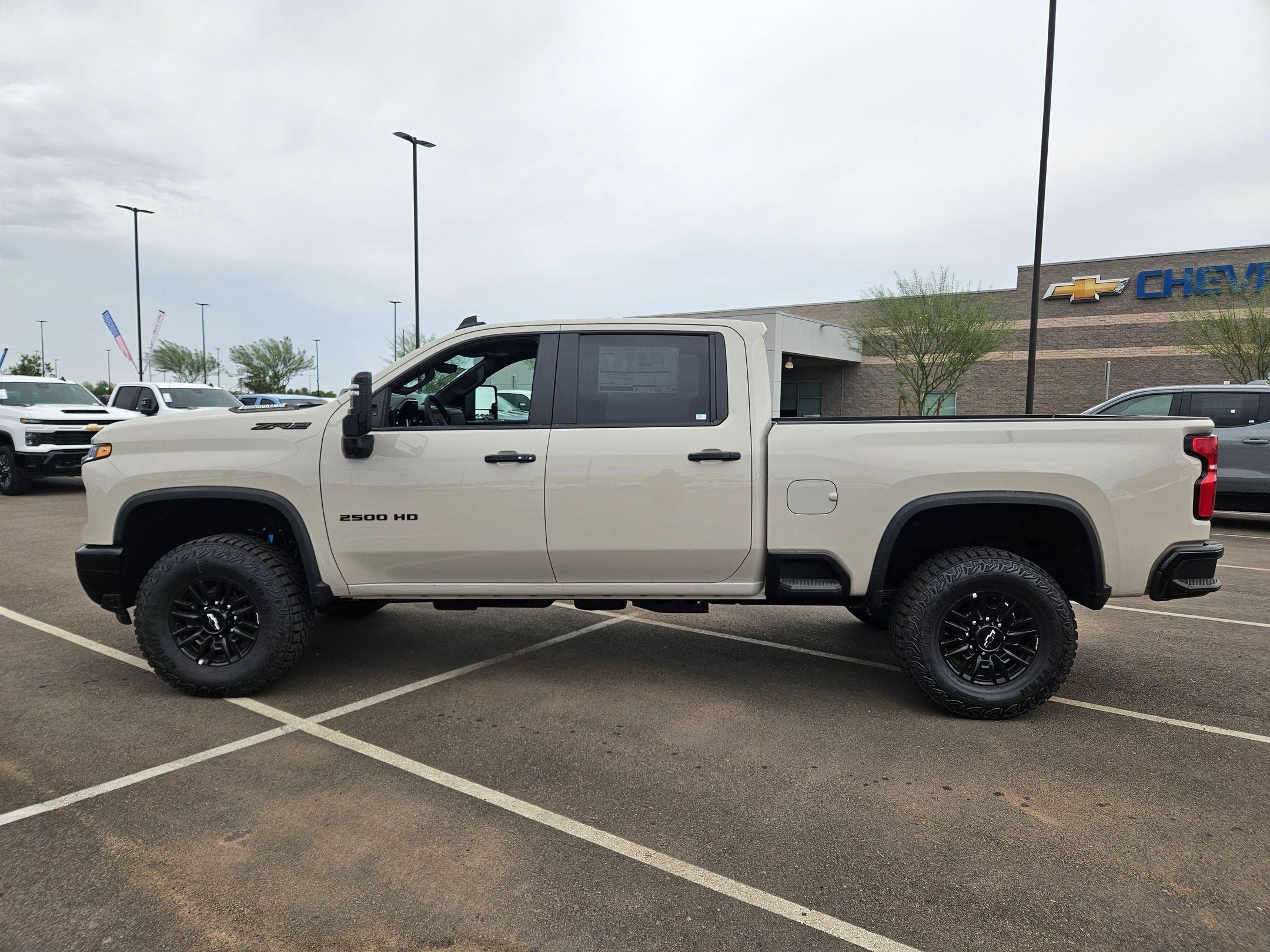 New 2026 White Sands Chevrolet ZR2 image 15