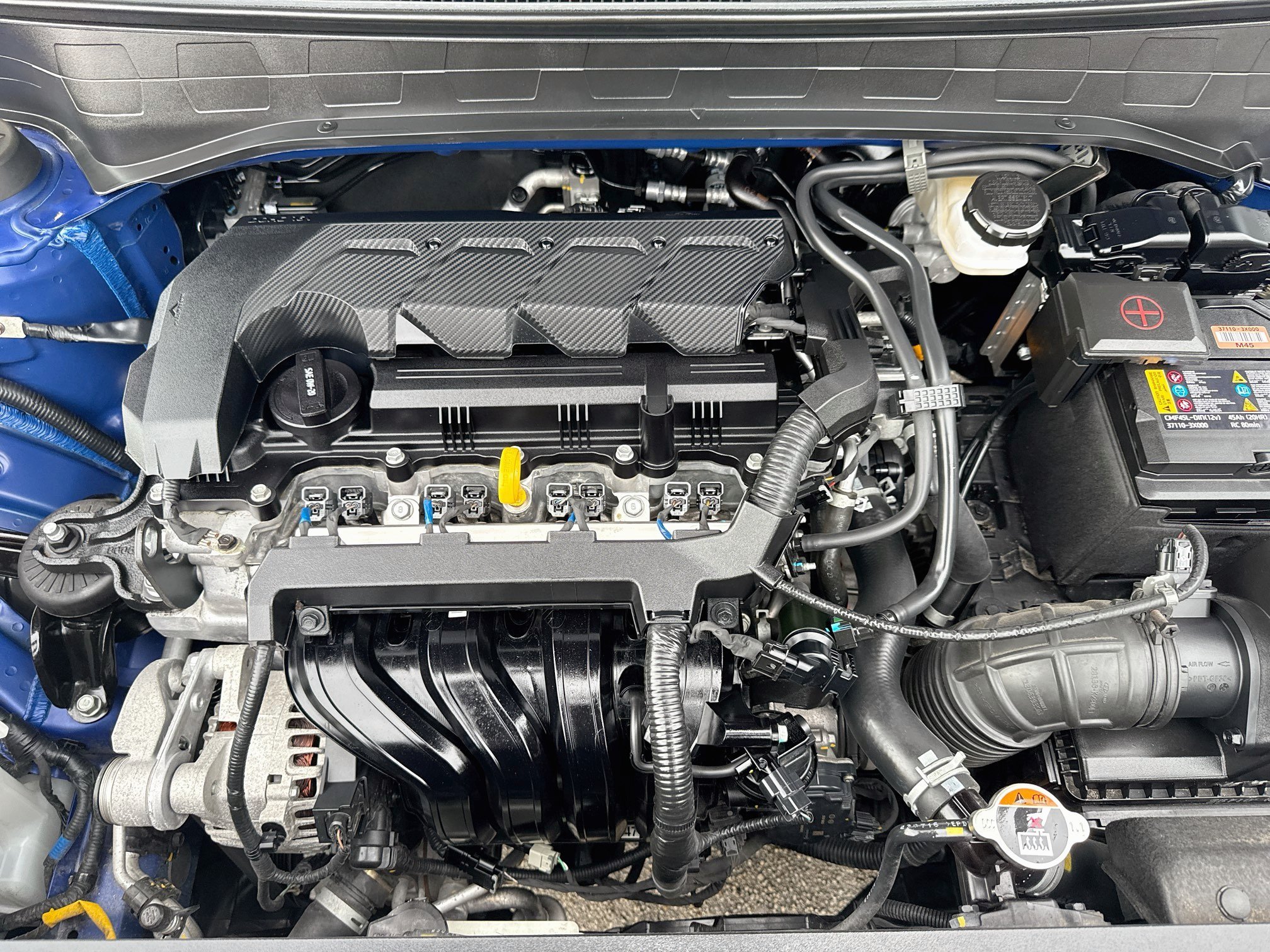 Used 2024 Intense Blue Hyundai SE image 32