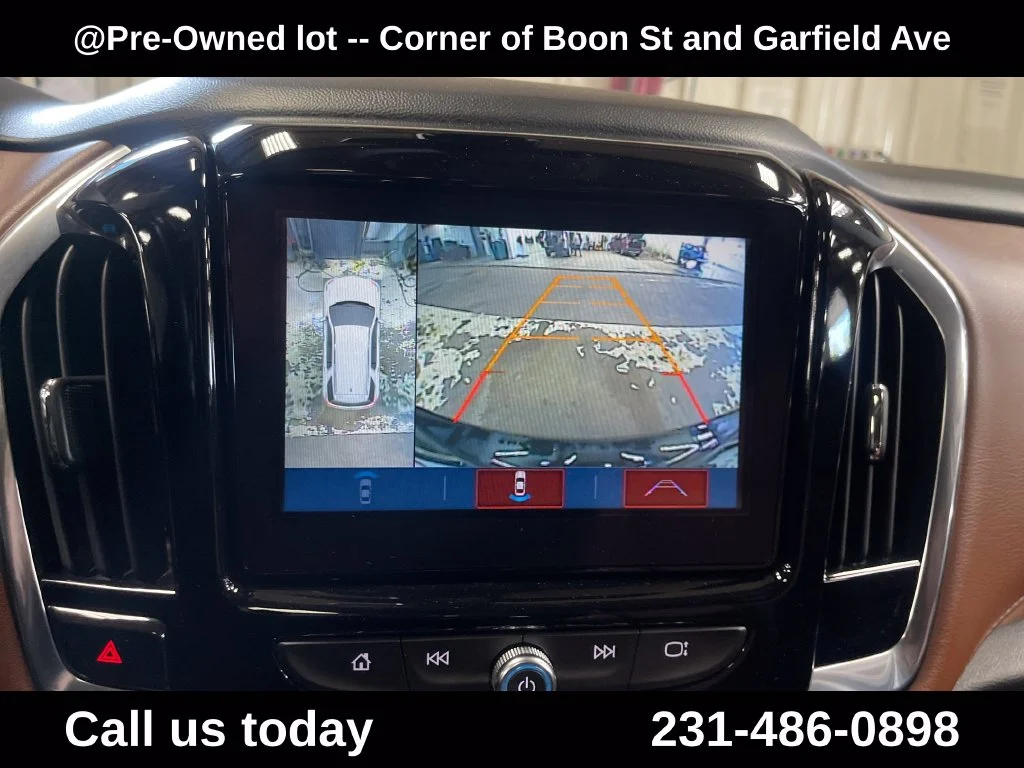 Used 2019 Black Chevrolet High Country image 28
