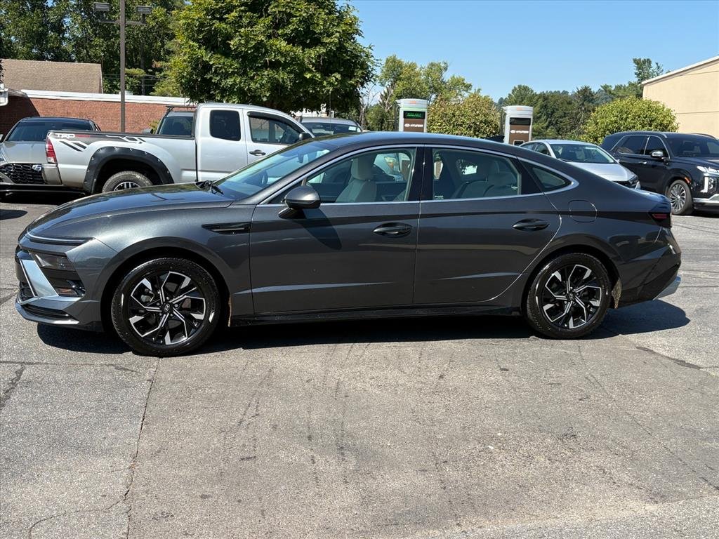 Certified Used 2025 Portofino Gray Metallic Hyundai SEL image 3