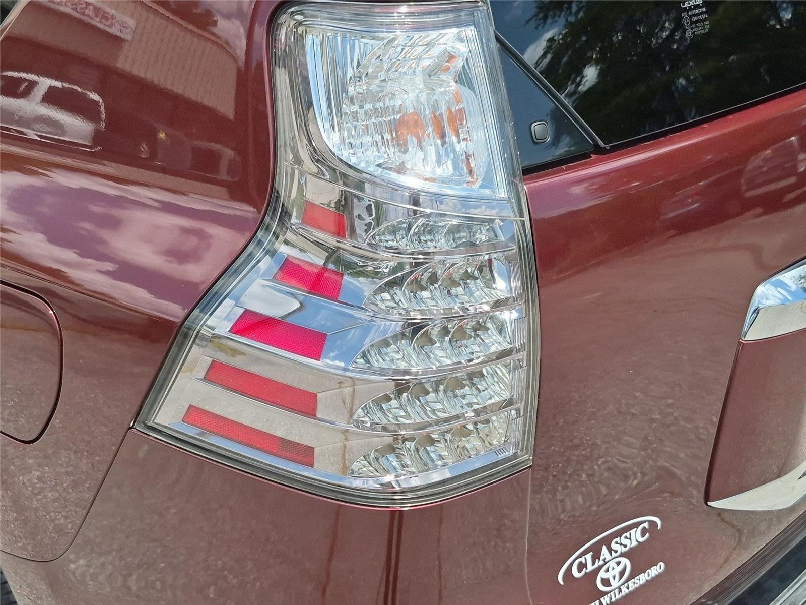 Used 2015 Claret Mica Lexus  image 12