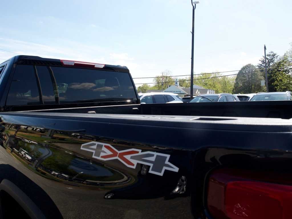 2025 Chevrolet Silverado 2500HD Custom - Photo 18