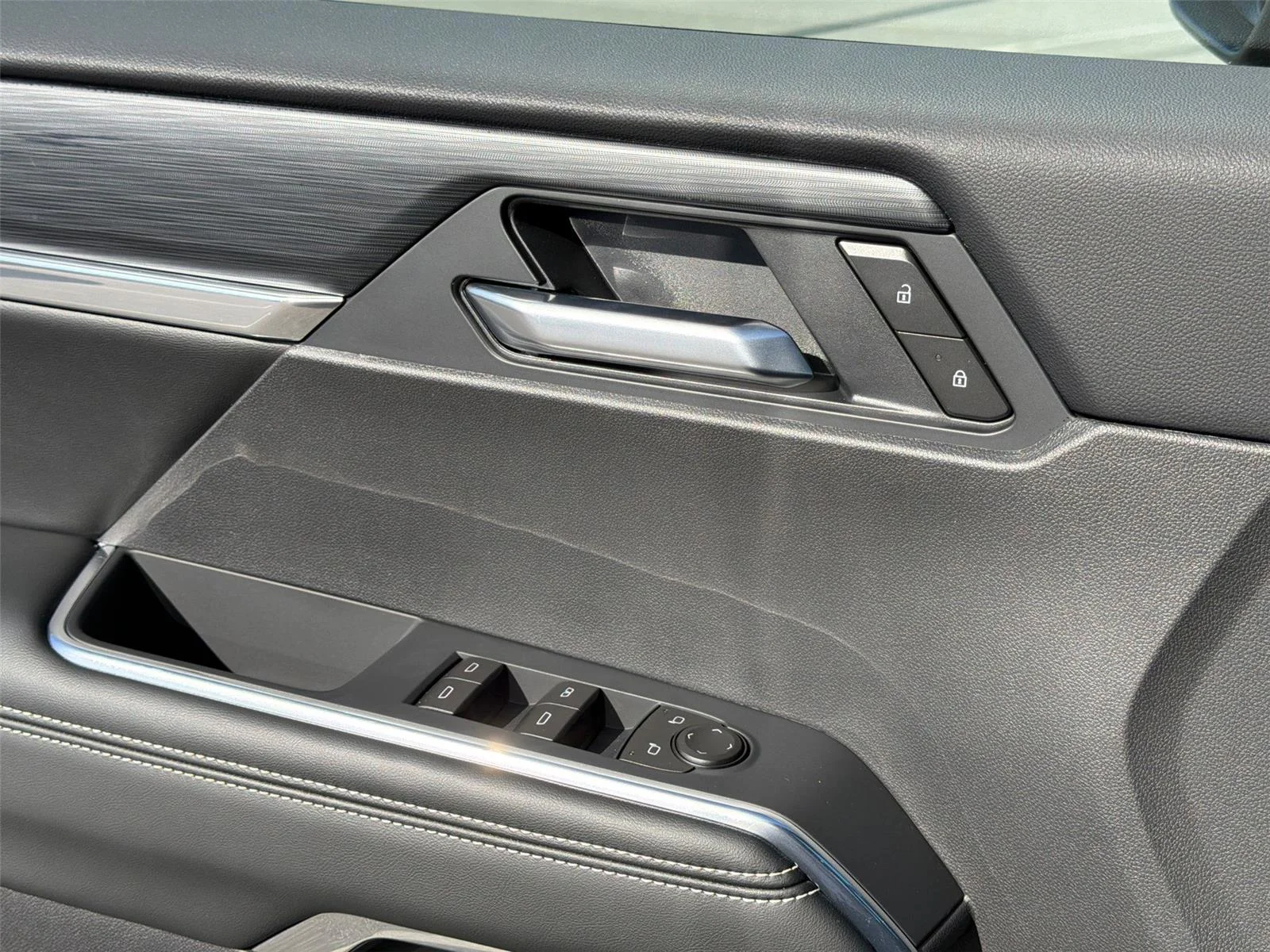 2026 GMC Acadia Elevation - Photo 29