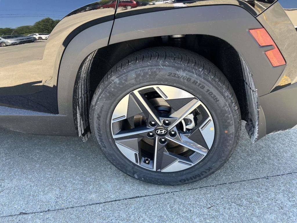 New 2026 Black Hyundai SEL FWD image 6