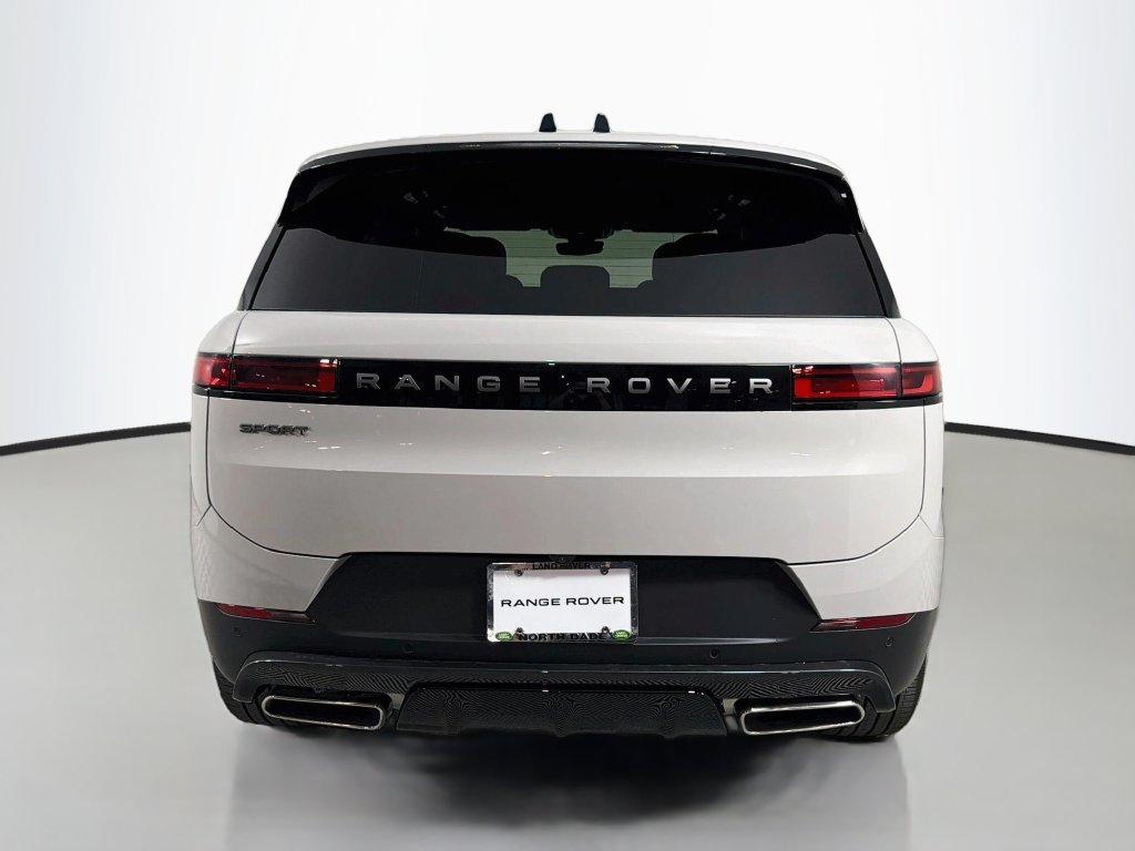 New 2027 Borasco Grey Land Rover  SE P360 image 6