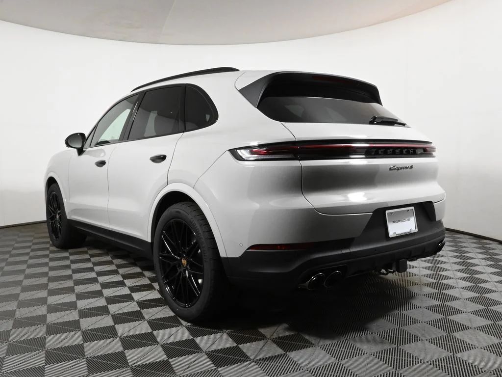 Used 2026  Porsche S image 3