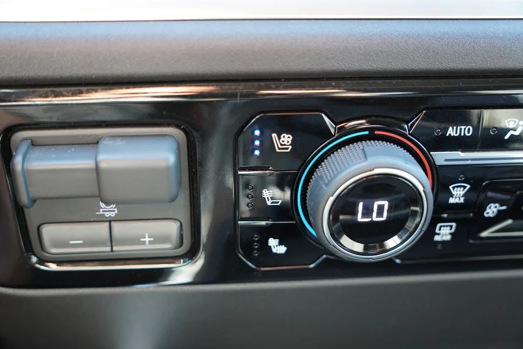Used 2026 White Chevrolet LTZ image 31