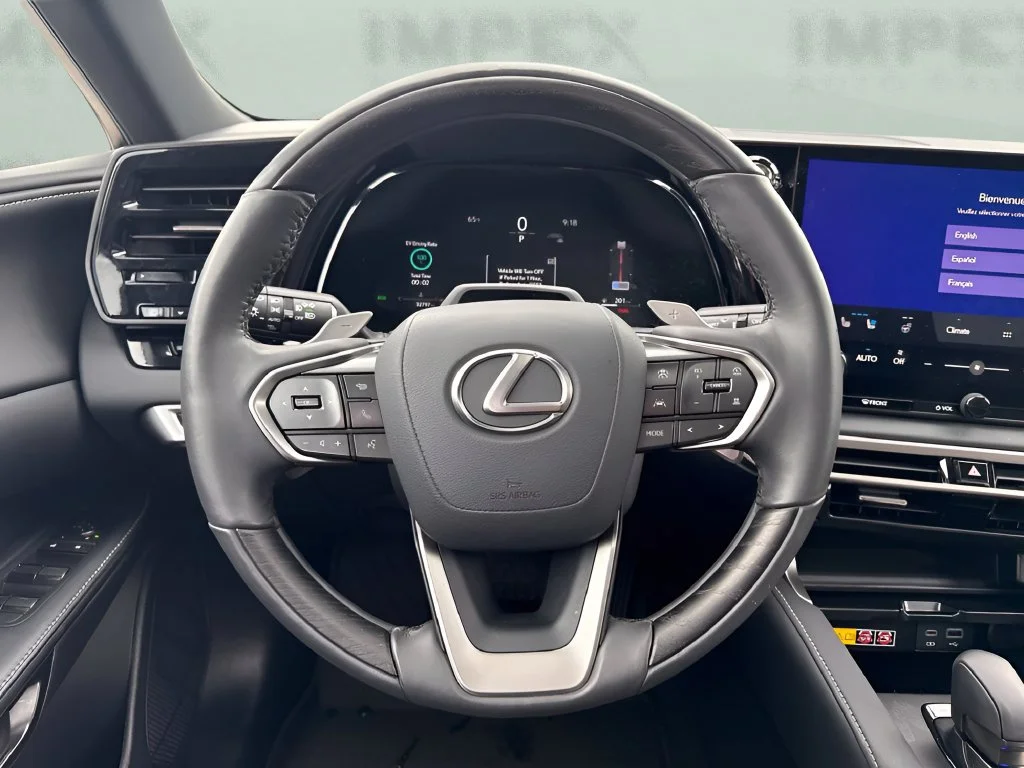 Used 2025 White Lexus RX 350h image 16