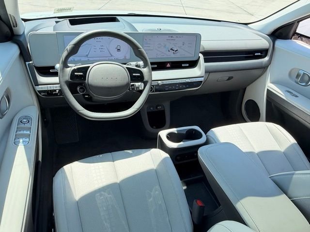 Used 2024 White Hyundai Limited image 9