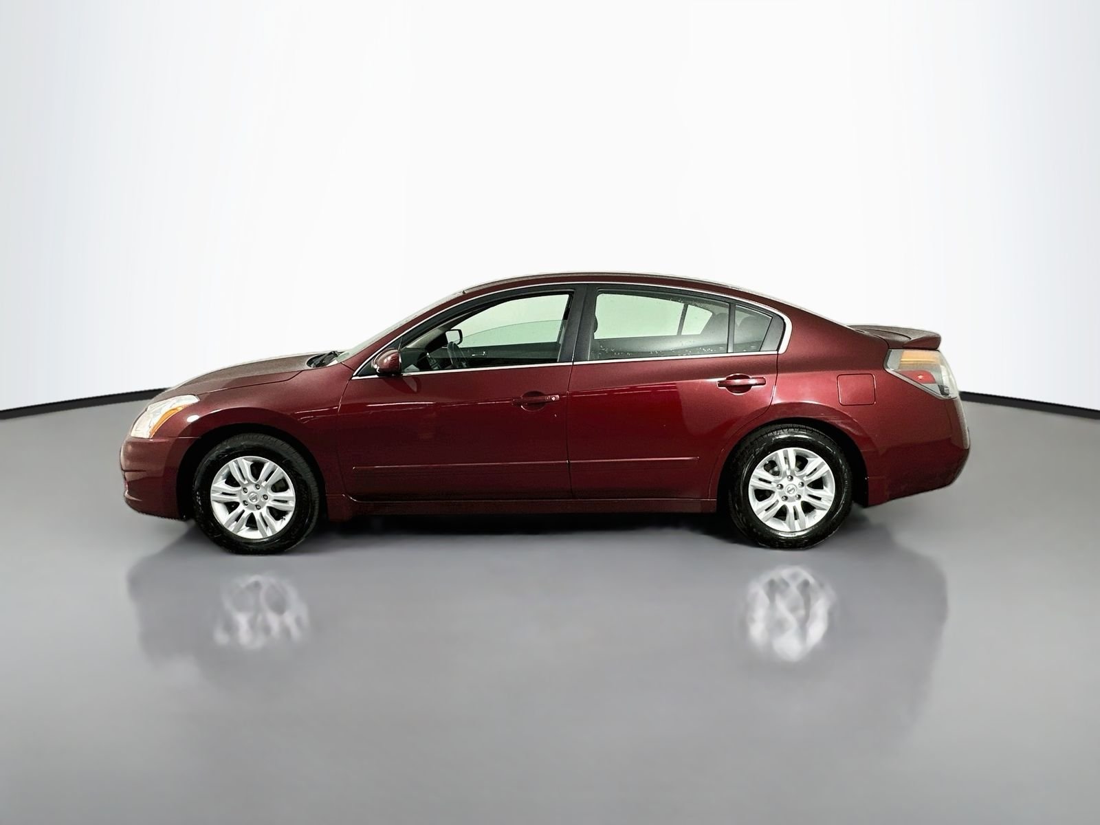 Used 2012 Tuscan Sun Nissan 2.5 S image 4