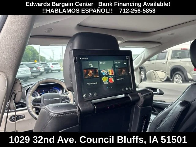 Used 2020 White Chrysler Limited image 13