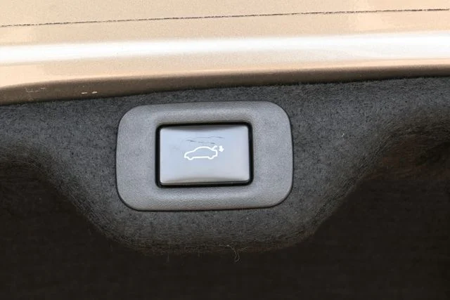 Used 2019 Silver Lexus 350 Ultra Luxury image 7