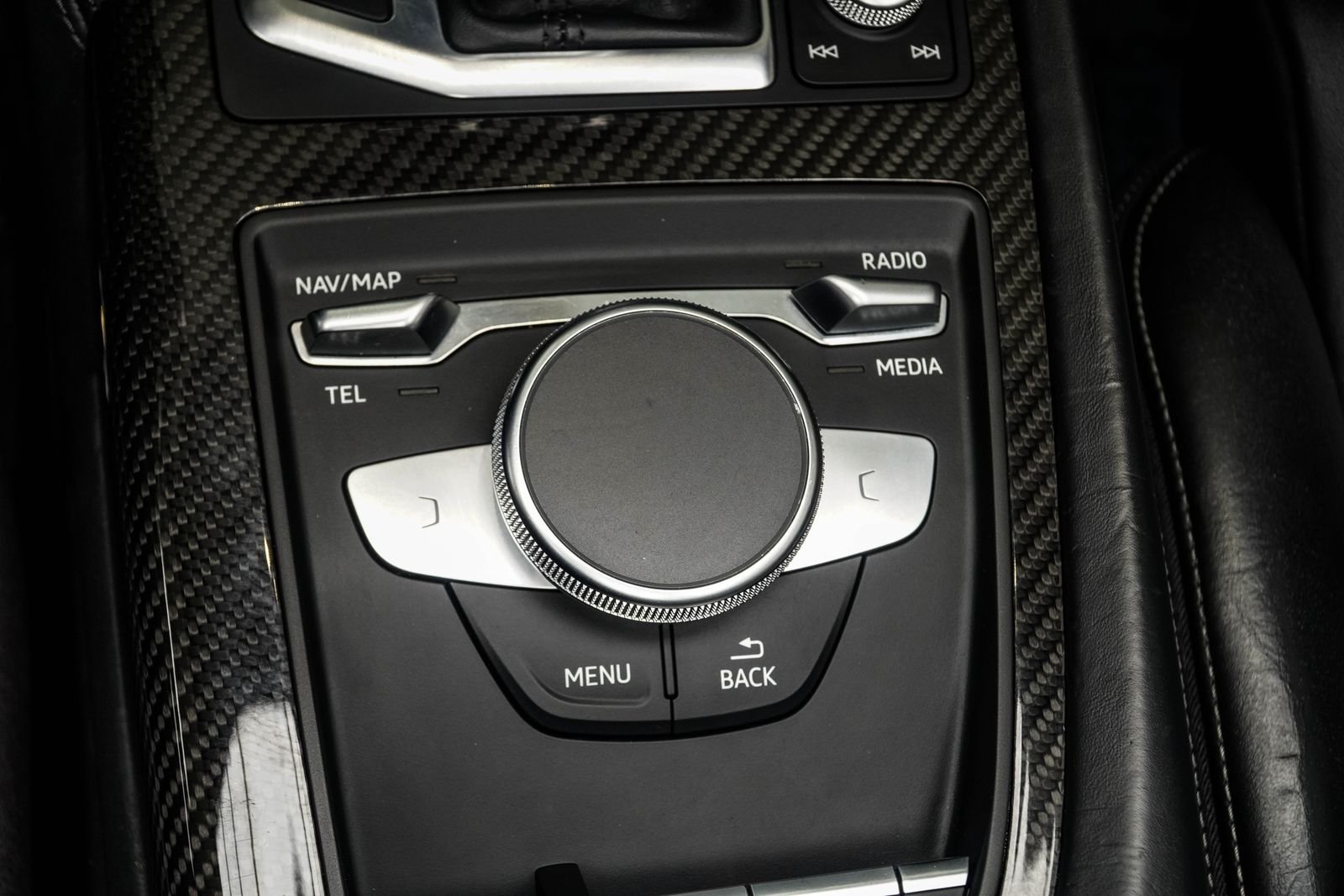 Used 2017 Green Audi 5.2 image 28