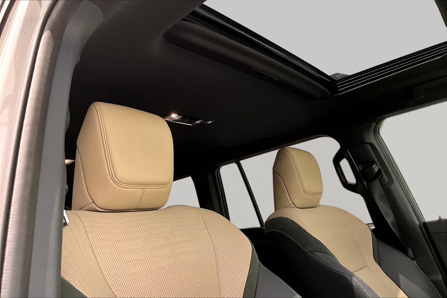 Used 2025 Incognito Lexus Overtrail image 14