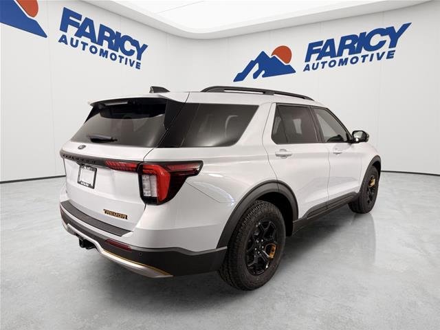 New 2026 Space White Metallic Ford Tremor® image 57