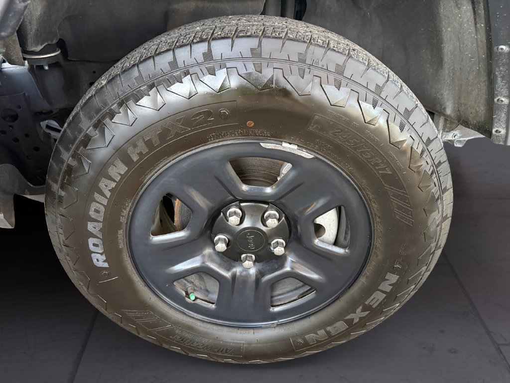 Used 2025 Gray Jeep Sport image 9