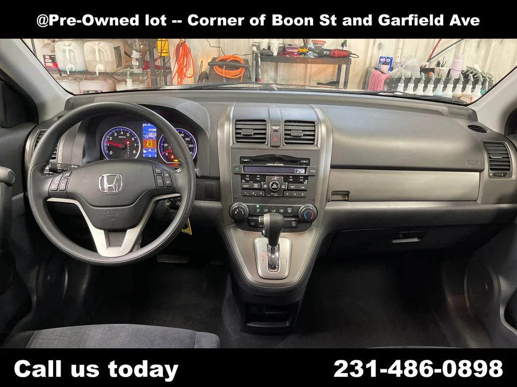 Used 2011  Honda EX image 17