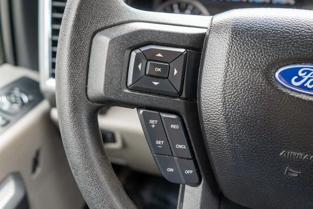 Used 2018 Black Ford XLT image 22
