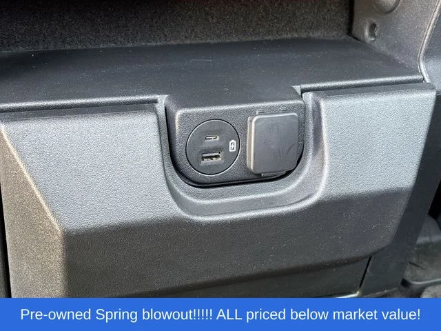 Used 2021 White Ford XLT image 19