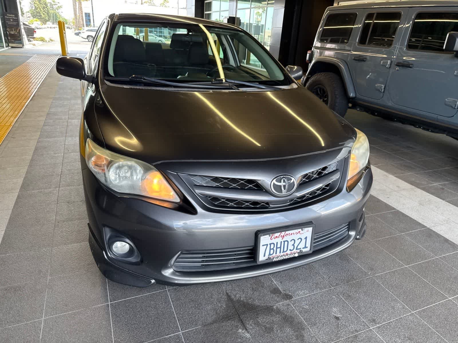 Used 2013 Magnetic Gray Metallic Toyota S image 5